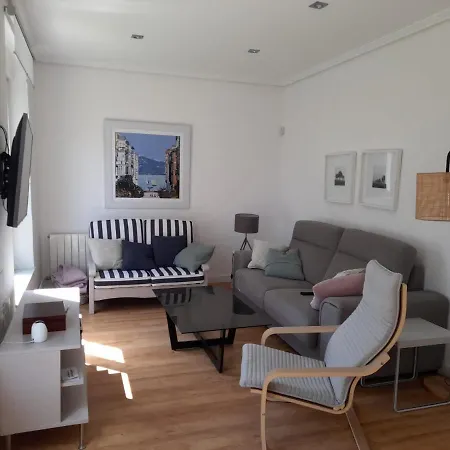 Apartamento Amplio Piso Exterior En El Centro De Santander