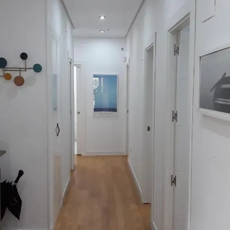 Amplio Piso Exterior En El Centro De Santander