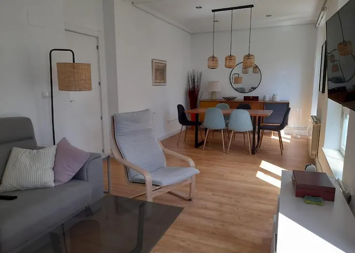 דירה Amplio Piso Exterior En El Centro De *