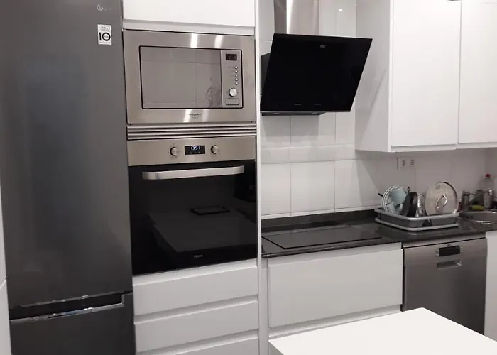 Amplio Piso Exterior En El Centro De * סנטנדר